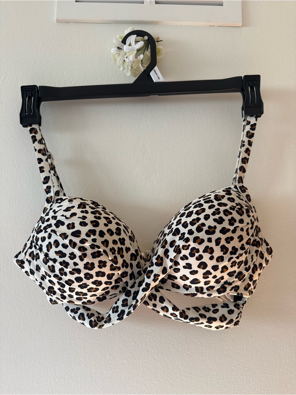 Coco Reef Leopard Spot Underwire Bra in Black, Tan & White